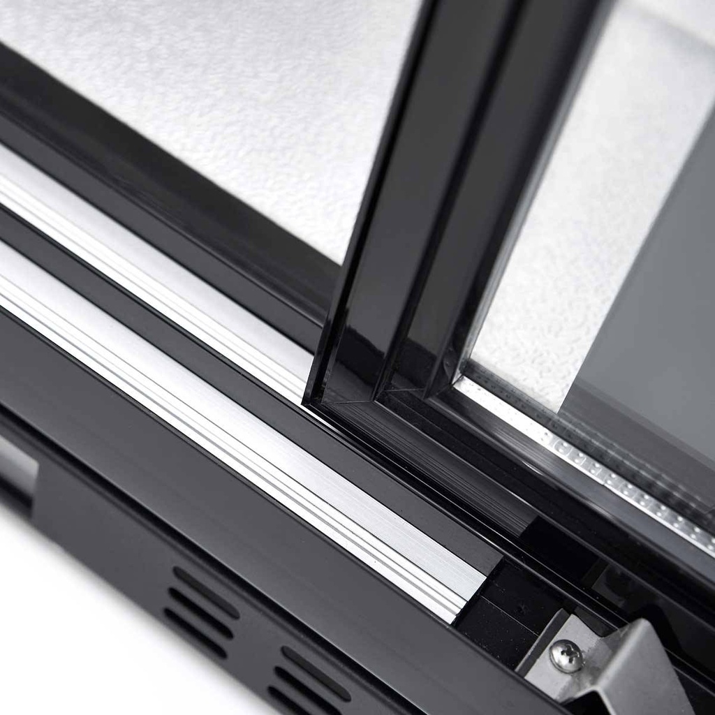 Barkühlschrank schwarz / 3 Glasschiebetüren, Höhe 900 mm, 1350 x 520 mm