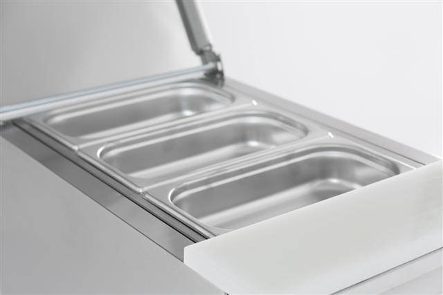 Saladette 1 Tür aus Edelstahl, 435 x 700 x 870 mm