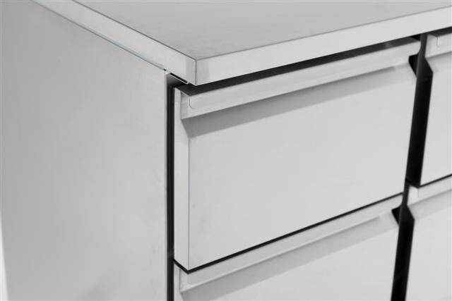 Kühltisch 4 Laden aus Edelstahl, 900 x 700 x 875 mm