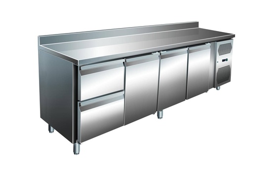 VIP Kühltisch mit 1x 2 Schubladen und 3 Türen und Aufkantung -2 bis +8°C 2.230x600x960 mm